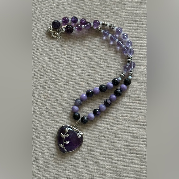 20 inch Amethyst and Charoite bead necklace NWOT - Picture 14 of 15